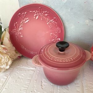 New Le Creuset Stoneware Cocotte Round Plate Bundle Rose Quartz